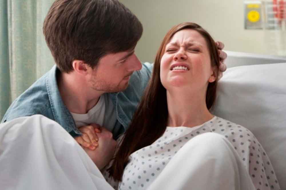 Padres irresponsables podrían ser obligados a pagar hasta el parto en BC