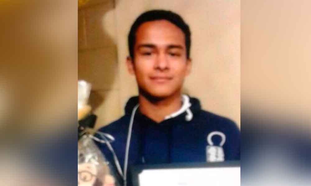 Felipe de 19 años se encuentra desaparecido