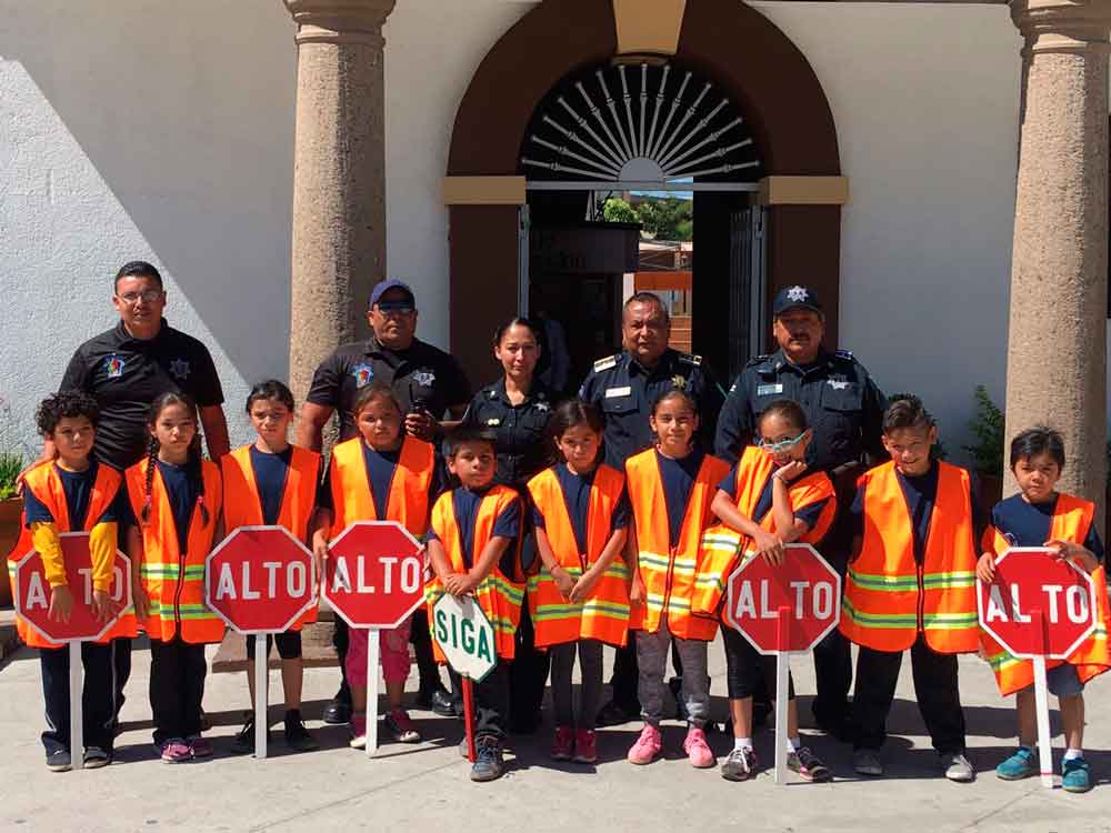 Niñas y niños conforman el “Escuadrón Vial” en Tecate