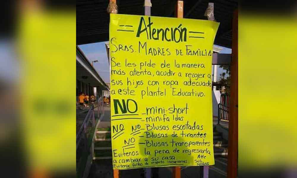 Escuela de Tijuana pide a madres de familia no vestir ropa escotada al recoger a sus hijos