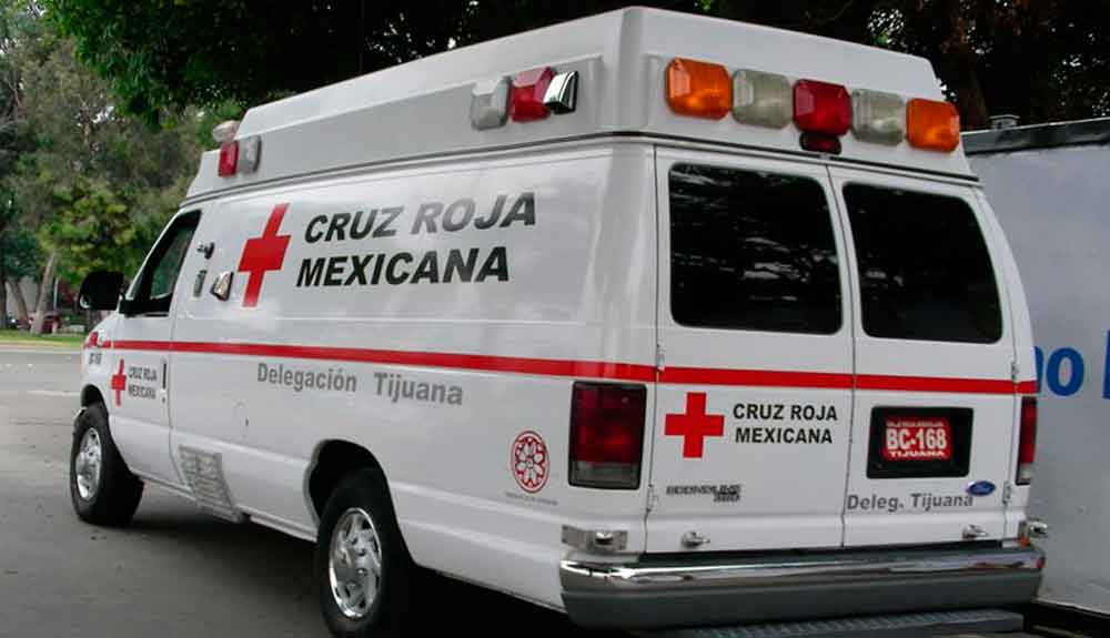 Balean a paramédico de Cruz Roja en Tijuana; la intentaron asaltar
