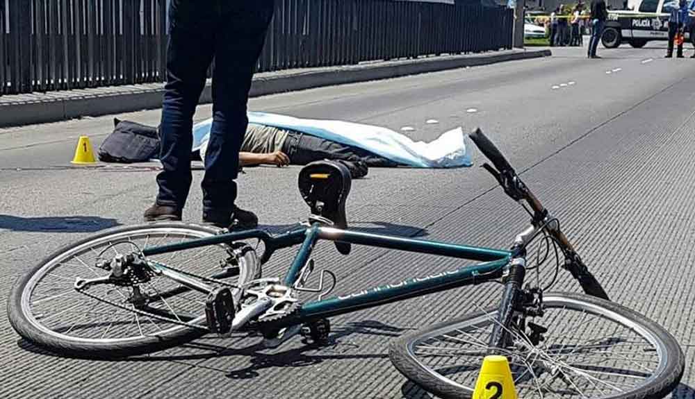 Muere ciclista al ser atropellado por una calafia en Tijuana