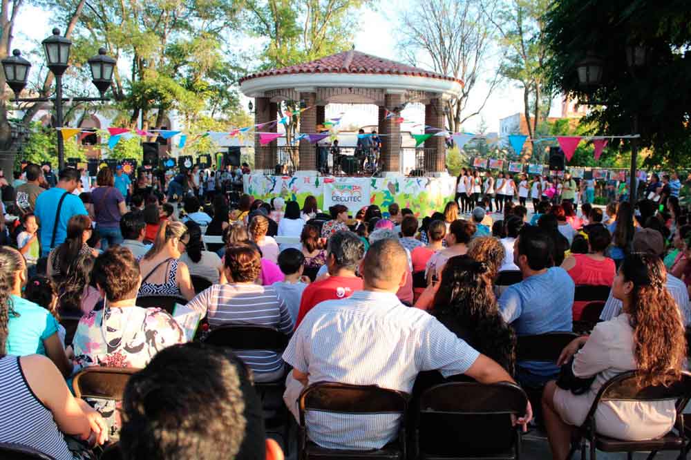 Con exposición en el parque tradicional, Cecutec clausuró cursos de verano