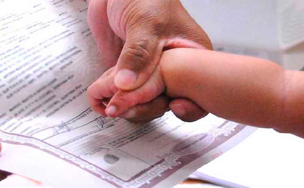 Padres ya pueden registrar a sus hijos con apellidos en el orden de su elección