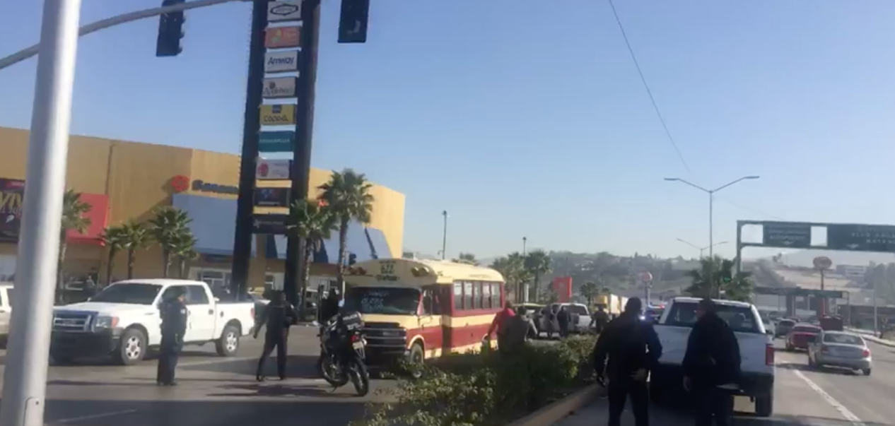 Asesinan a chofer de Calafia roja frente a Macroplaza en Tijuana