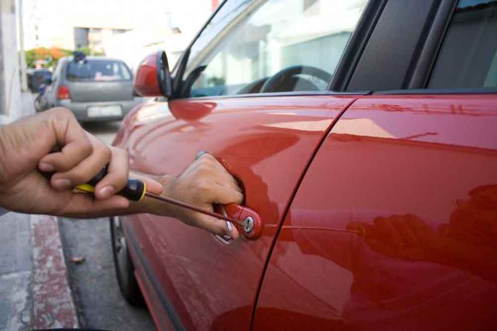Emiten recomendaciones para evitar robos de vehículos en Tecate