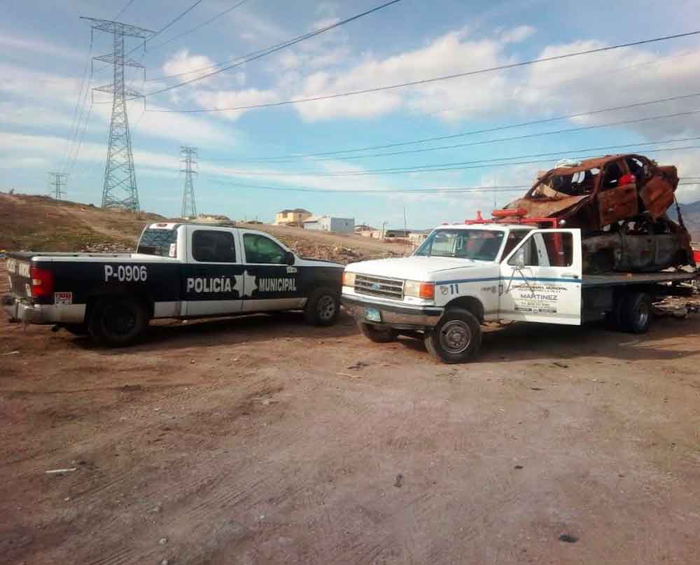 Retiran de las calles vehículos abandonados y siniestrados en Tijuana