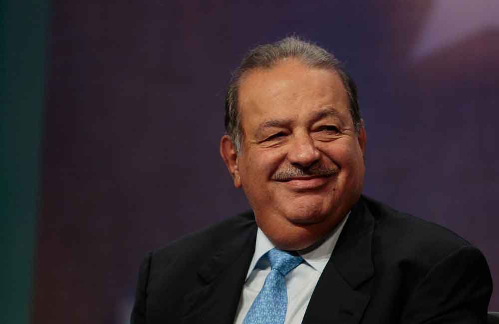 Cae un puesto Carlos Slim en lista de millonarios de forbes