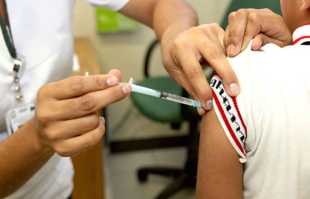Más de tres millones de vacunas en la primera semana de salud 2018
