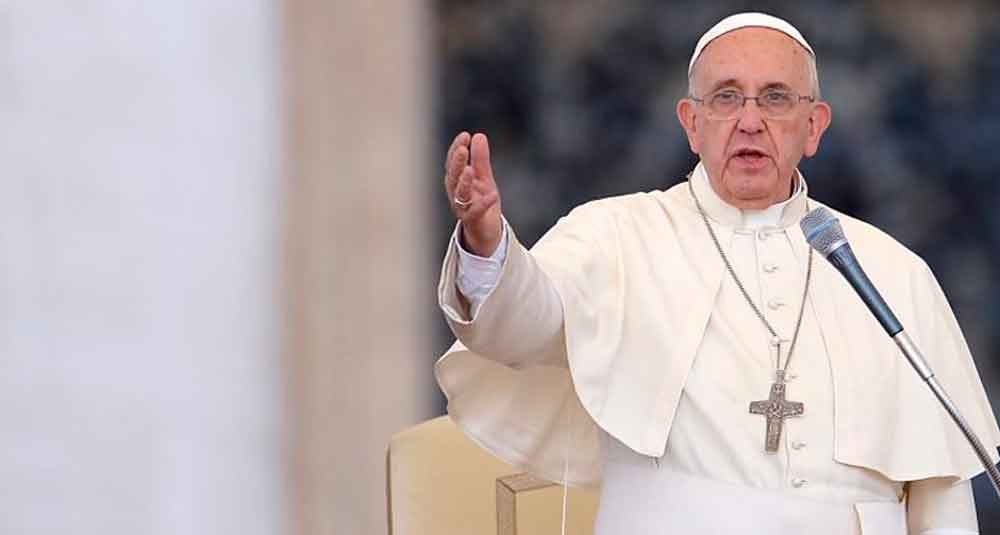 “Las misas no se pagan son gratuitas”, aclara el papa Francisco