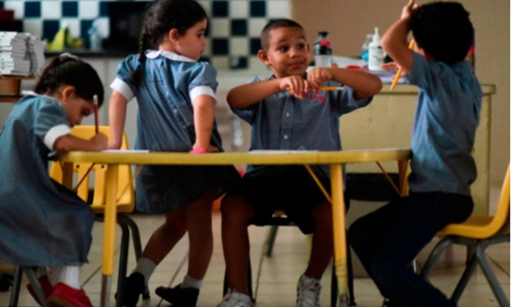 Cerrarán 283 escuelas por falta de alumnos en Puerto Rico