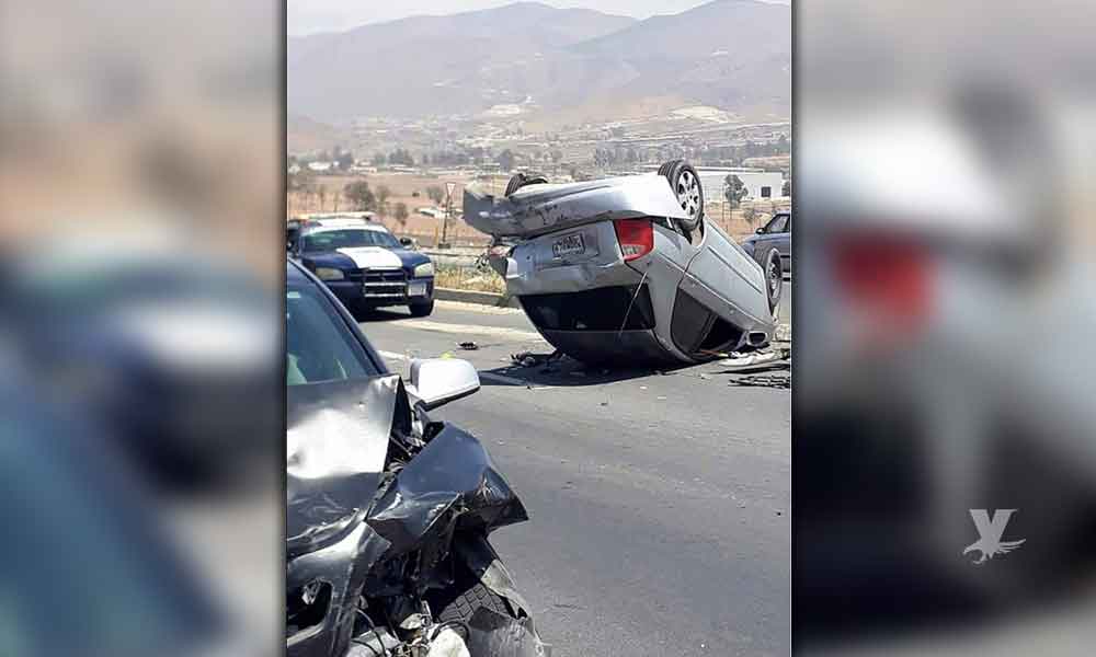 Accidente automovilístico a la altura de Valle de Las Palmas