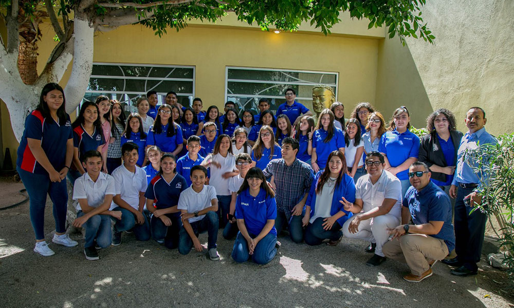 Conviven autoridades educativas con alumnos tutores en Baja California