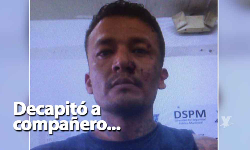 (VIDEO) Hombre decapita a compañero de trabajo, es detenido por Policías Municipales de Ensenada
