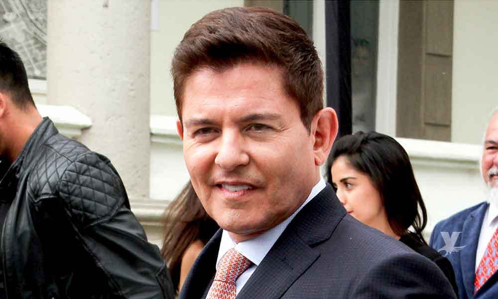 Ernesto Laguardia deja programa “Mexicana Universal” por candidatura política