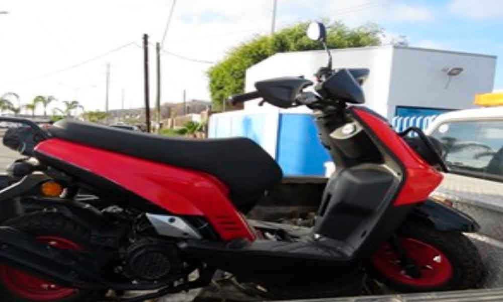 Capturan a hombre conduciendo motocicleta robada en Ensenada