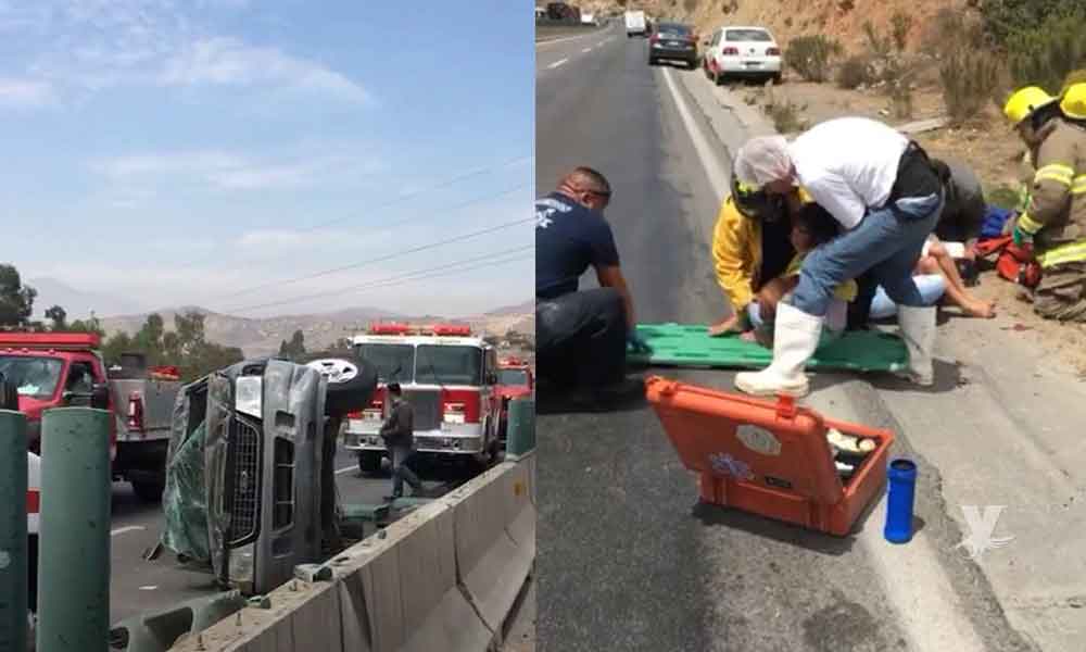 Fuerte accidente en carretera libre Tecate-Tijuana a la altura del Gandul