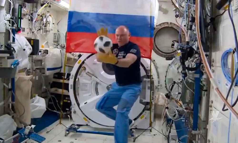 Balón de futbol que estuvo en el espacio podría ser utilizado en la inauguración del mundial de Rusia
