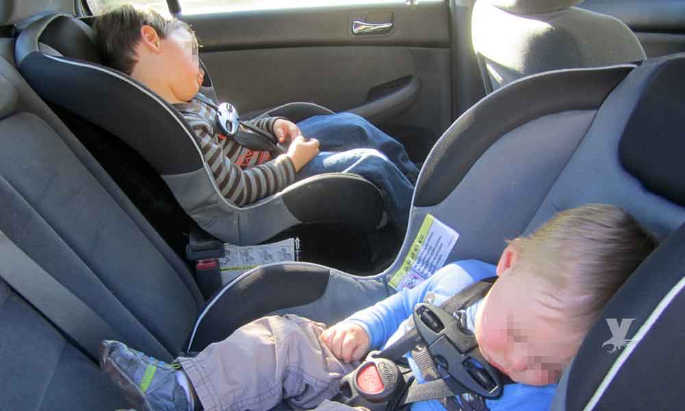 Olvidar sólo 10 minutos a un niño dentro de un automóvil puede causarle la muerte