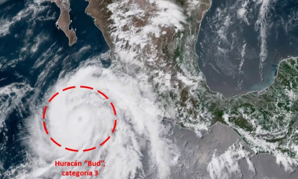 Bud se convierte en huracán y se dirige a la península de Baja California