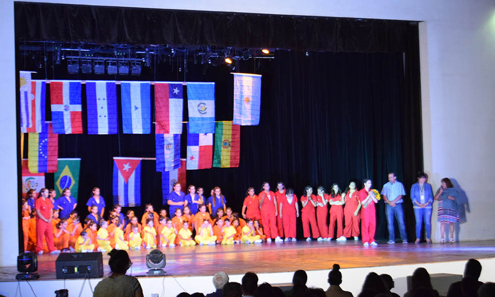 Muestra de Danza Urbana desborda alegría y ritmo con alumnos de CEART Tecate