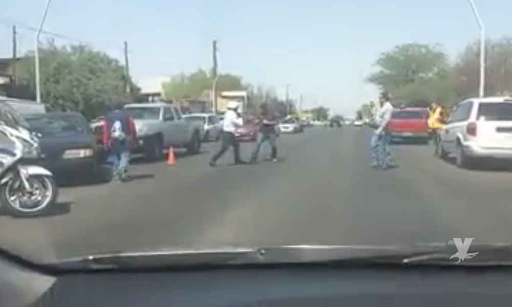 (VIDEO) Ciudadano agrede a golpes a Policía Municipal en Mexicali
