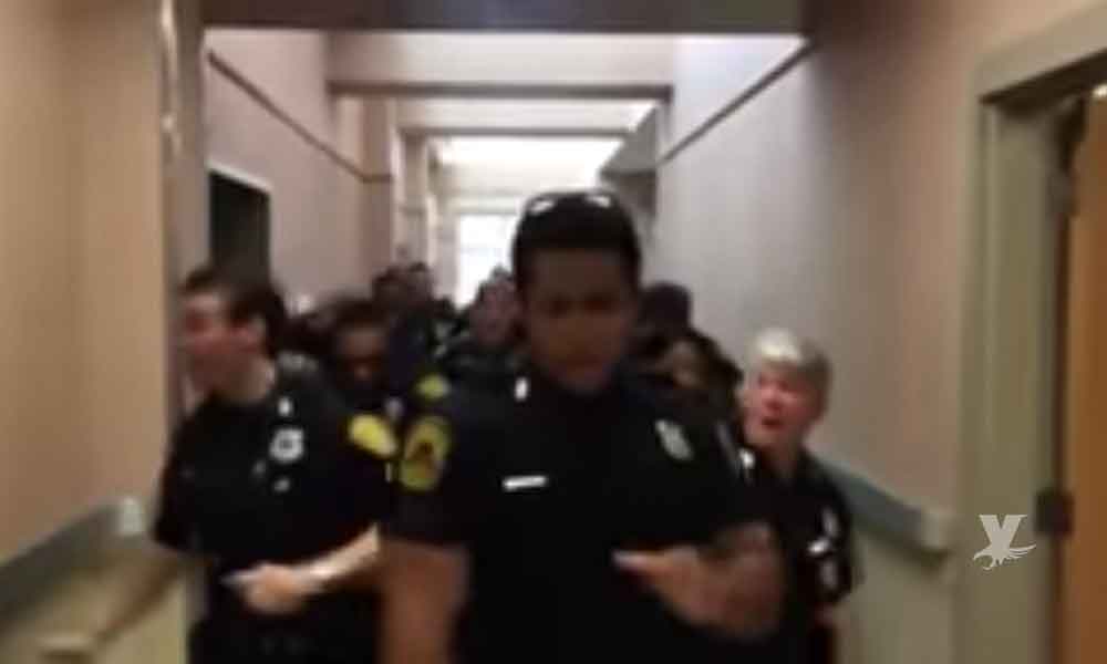 (VIDEO) Policías y Bomberos bailan al ritmo de Bruno Mars
