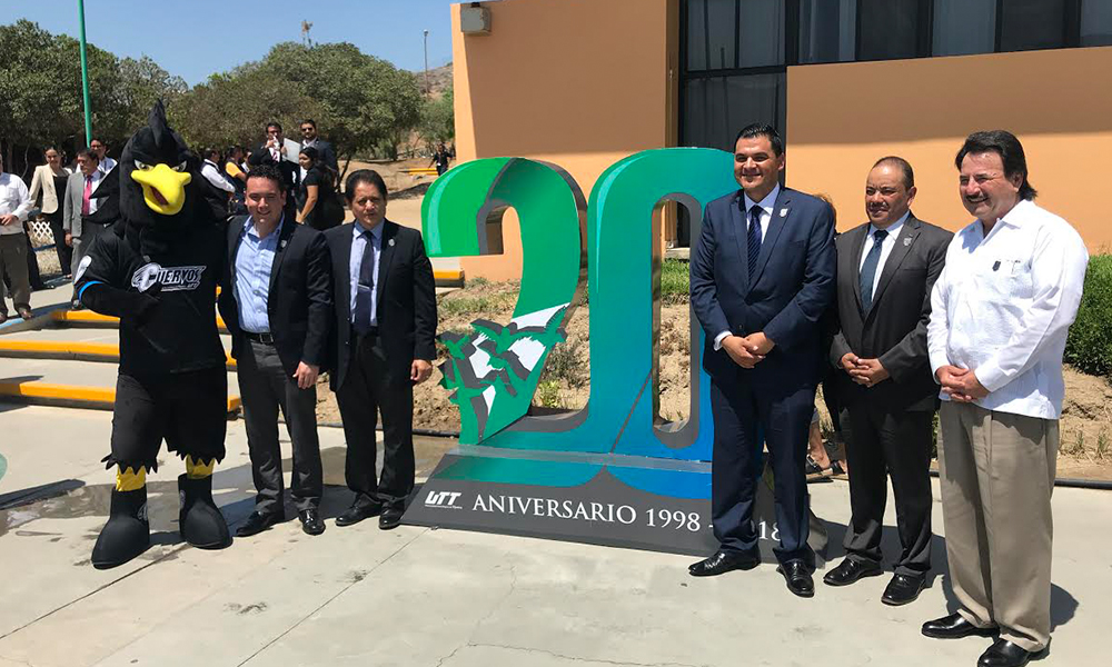 Celebra UTT 20 aniversario destacando como centro de formación superior en Baja California