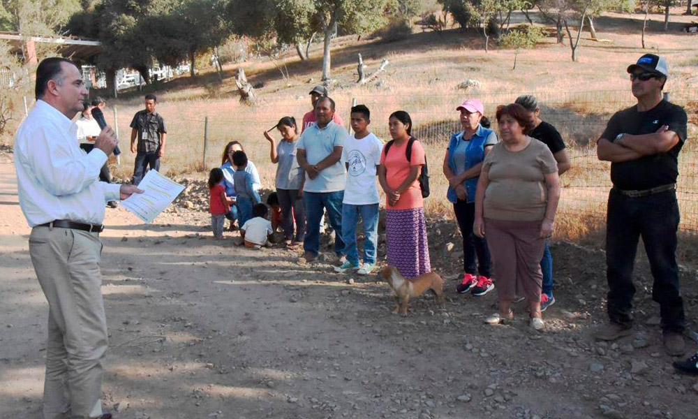 Entregan redes de agua potable en San Antonio de las Minas en Ensenada
