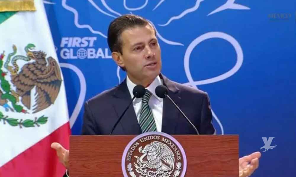 (VIDEO) Enrique Peña Nieto se vuelve a equivocar en el Mundial de Robótica al pronunciar “caliento global”