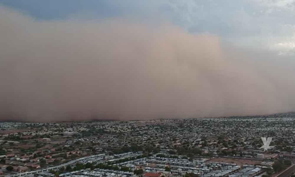 (VIDEO) Tormenta de arena desaparece a Phoenix, Arizona por unas horas