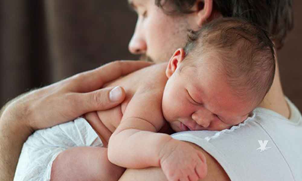 Hospital de Estados Unidos solicita voluntarios para abrazar bebés