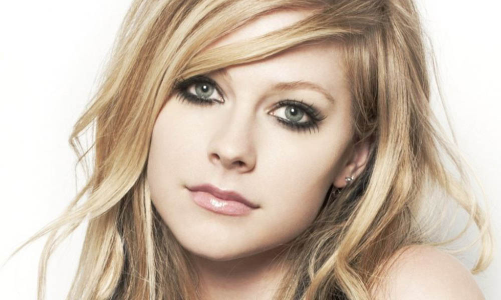 “Acepte la muerte” estremecedora confesión de Avril Lavigne