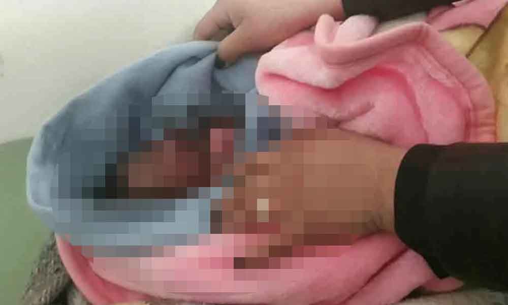 Sepultan a recién nacida que fue abandonada en mal estado de salud afuera de un hospital