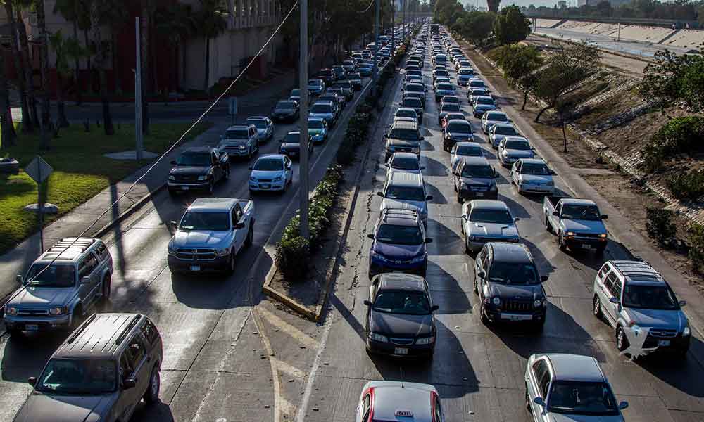 Tijuana analiza la implementación del “Hoy No Circula” para disminuir las largas horas de tráfico