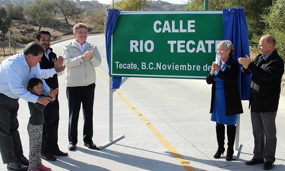 Entrega Gobernador la obra calle “Río Tecate” que conecta al bulevar Encinos