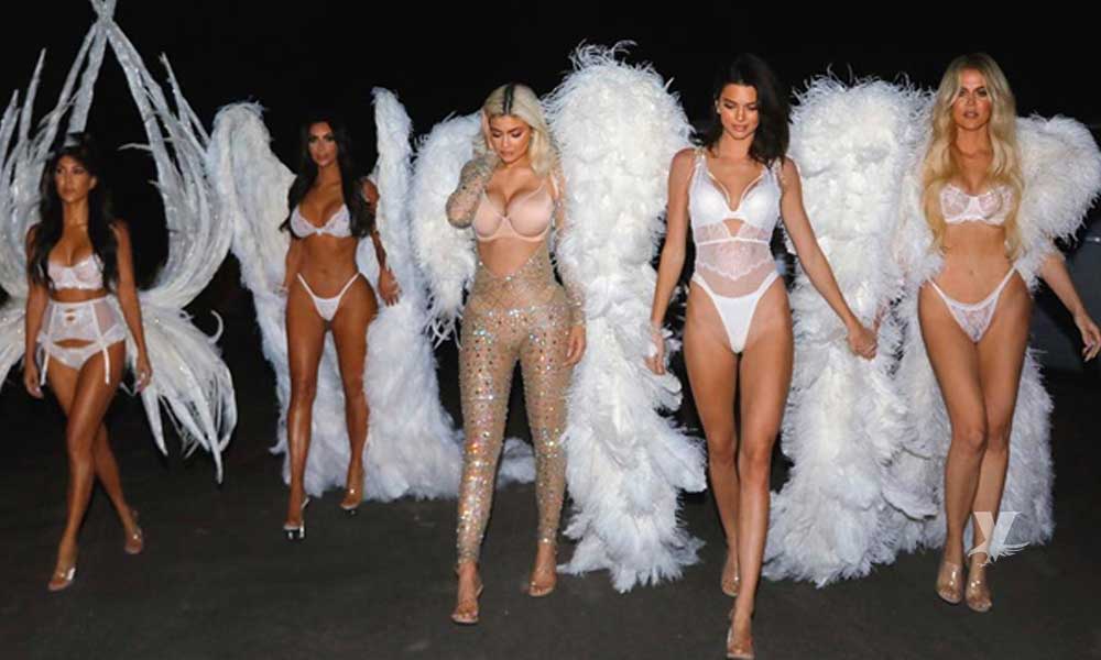 Hermanas Kardashian posan en lencería imitando a las Ángeles de Victoria’s Secret