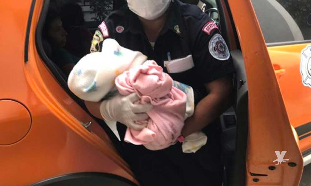 Padres salen del hospital y olvidan a su recién nacido en el taxi