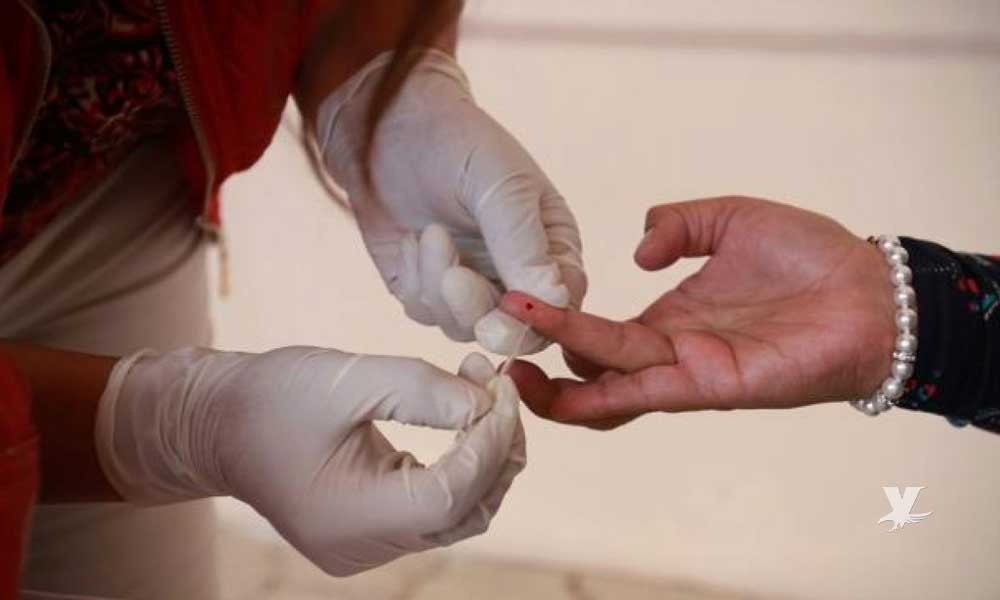 Pediatra infectó a más de 400 bebés con VIH