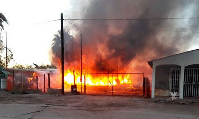 Mueren tres menores durante incendio de su casa en Mexicali