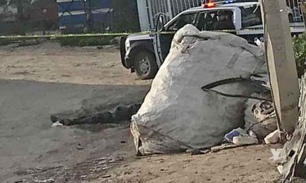 Abandonan dos cuerpos calcinados a la orilla de la carretera Tecate-Tijuana