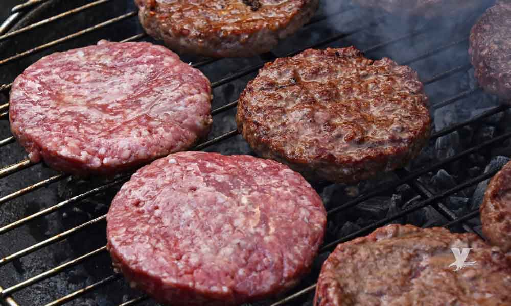 Alerta Profeco sobre carne para hamburguesas que contiene soya, pellejo y carne de cerdo