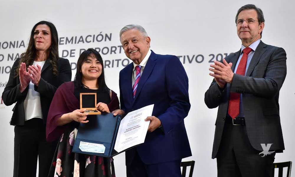 Recibe Alexa Moreno Premio Nacional del Deporte 2019