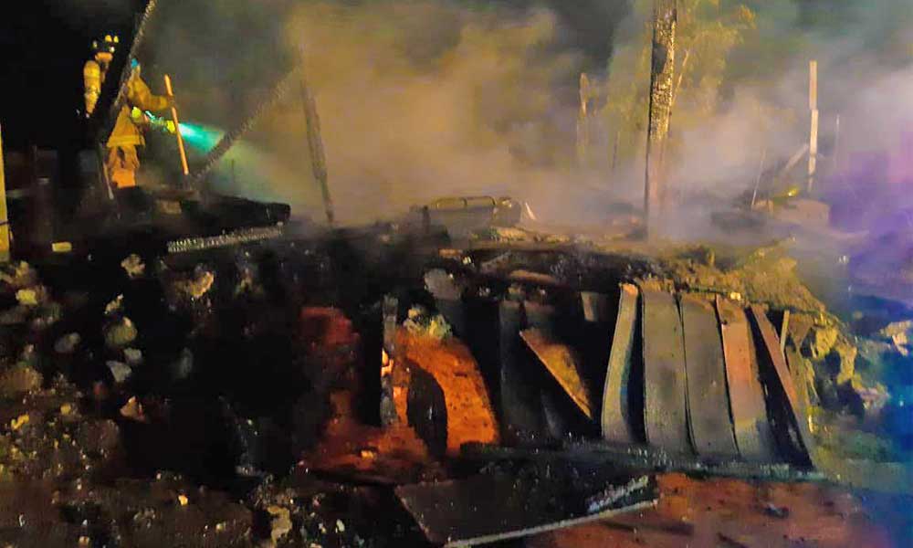 Hombre muere calcinado tras incendio de su vivienda en Tecate