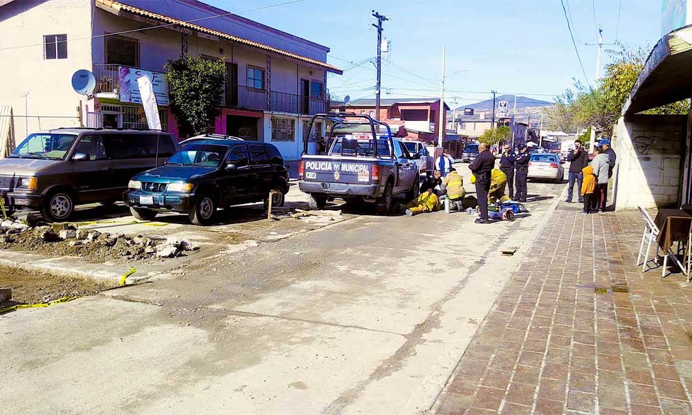 Hombre es atropellado por unidad de la Policía Municipal que atendía emergencia en Tecate