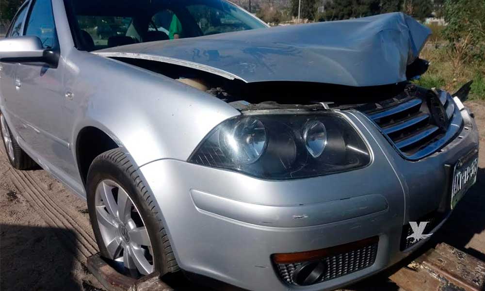 Recuperan vehículo con reporte de robo en Tecate