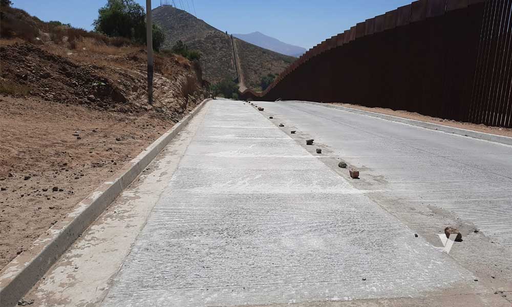 Pavimenta Gobierno de Baja California acceso a la colonia Libertad